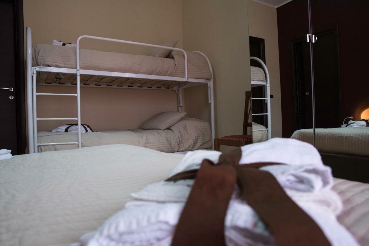 Il Centro Short Lets Hotel Valguarnera Caropepe Eksteriør billede